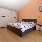 Dundic * Makarska