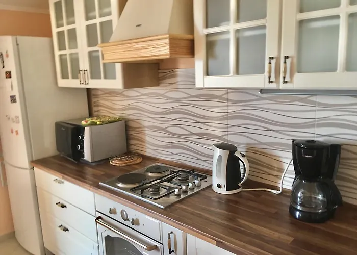 Dundic * מאקרסקה